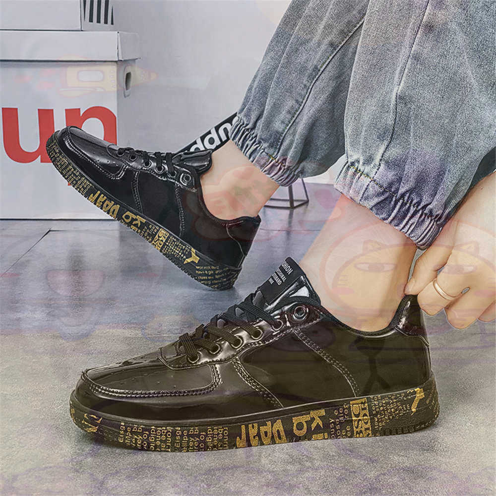 Round Foot Size 45 Sneakers Wh - đánh giá và giá Streetwear Brand Canada